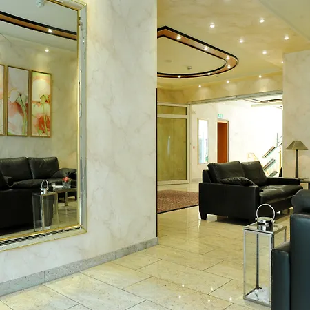 Hotel Stadt München 4*