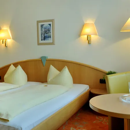 Stadt Muenchen Szálloda 4*