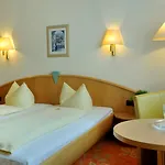 Stadt Muenchen Szálloda 4*